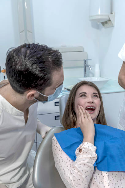 Best Urgent Tooth Repair  in New Hyde Park, NY